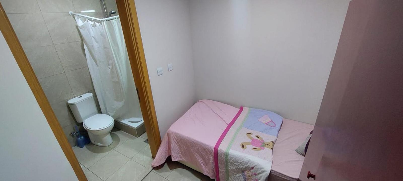 Budget Rooms With Private Bathroom For 'Girls' Only In Dubai, Marina Exterior photo